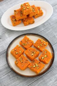 ओल्या नारळाची बर्फी / Coconut Barfi